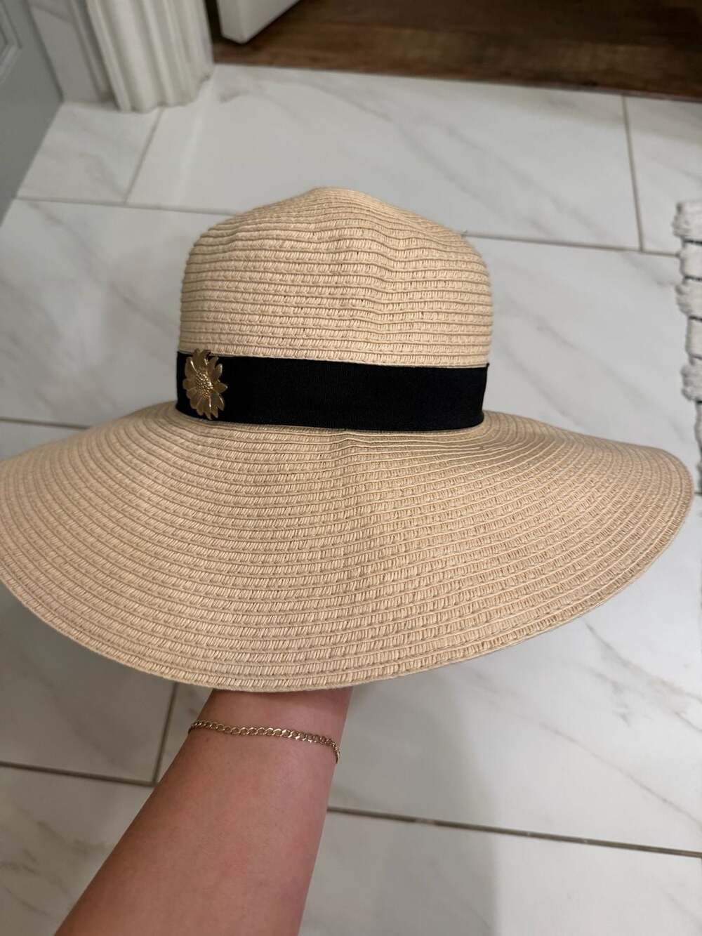 Talbots Straw Wide Brim Sun Hat with Black Ribbon and Flower Accent